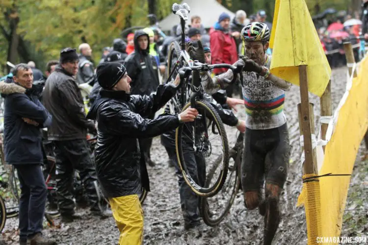 Running bike exchanges were common on Sunday. 2017 Superprestige Gavere. © B. Hazen / Cyclocross Magazine