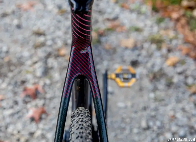 Santa Cruz claims clearance for a 41mm tire. Also visible is Ortenblad's modified MXP. Tobin Ortenblad's Santa Cruz Stigmata cyclocross bike. © D. Perker / Cyclocross Magazine