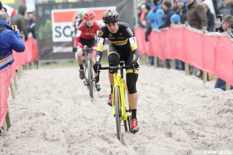 Ellen van Loy masters the sand. 2017 Soudal Classics, GP Hasselt, Elite Women. © B. Hazen / Cyclocross Magazine