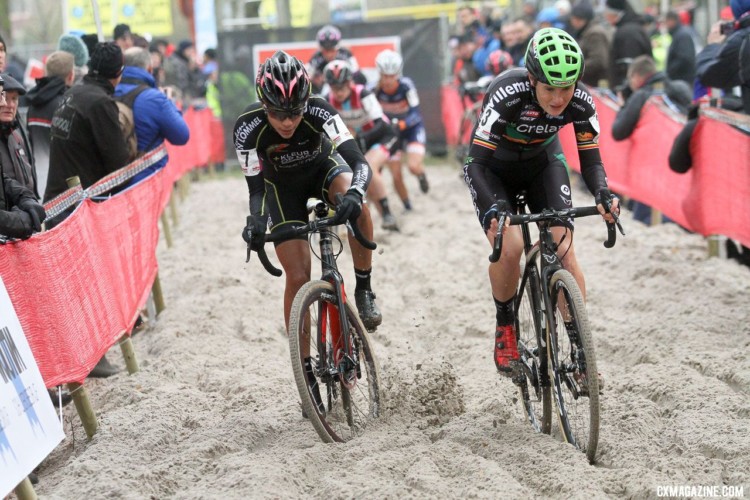 Loes Sels, Ceylin Alvarado power through the sand. 2017 Soudal Classics, GP Hasselt, Elite Women. © B. Hazen / Cyclocross Magazine