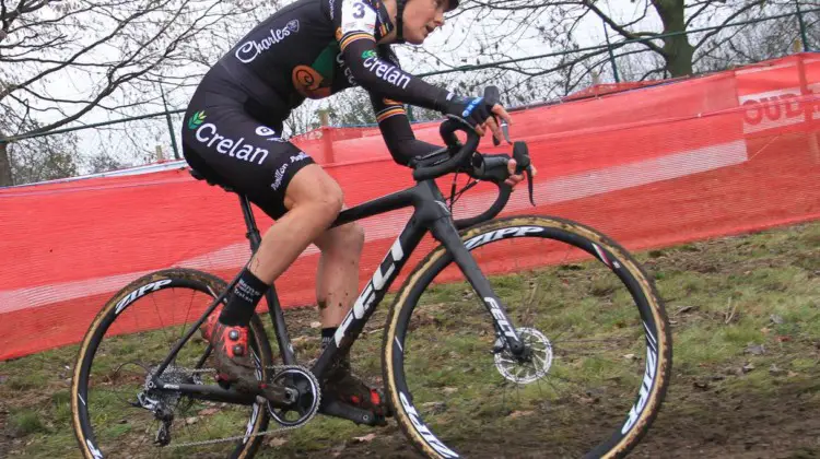 Loes Sels in control. 2017 Soudal Classics, GP Hasselt, Elite Women. © B. Hazen / Cyclocross Magazine