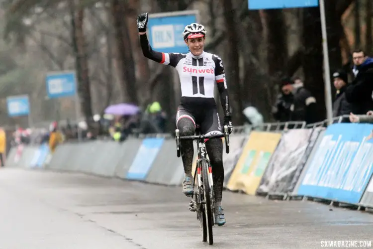 Lucinda Brand (Team Sunweb) took the win on Sunday in Mol. 2017 Zilvermeercross, Mol, Belgium. © B. Hazen / Cyclocross Magazine