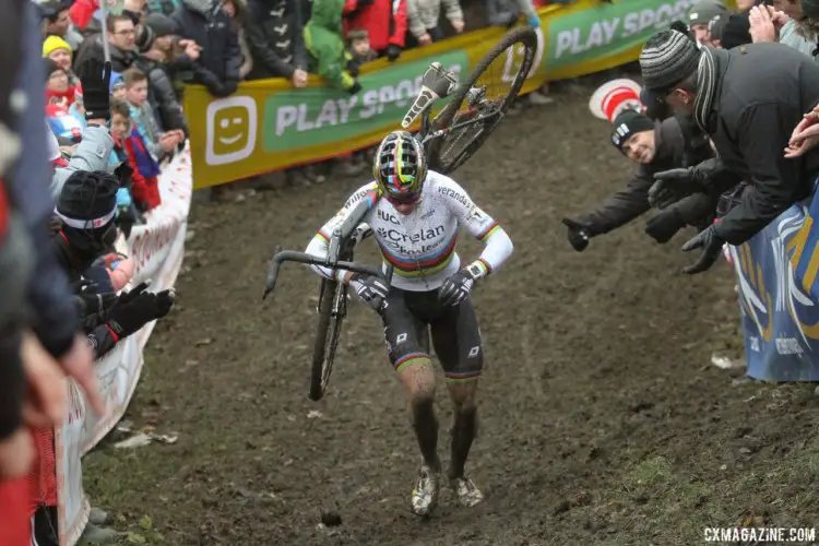 Wout van Aert had a dominant ride in Namur, and the Belgian fans showed their appreciation. 2017 World Cup Namur. © B. Hazen / Cyclocross Magazine