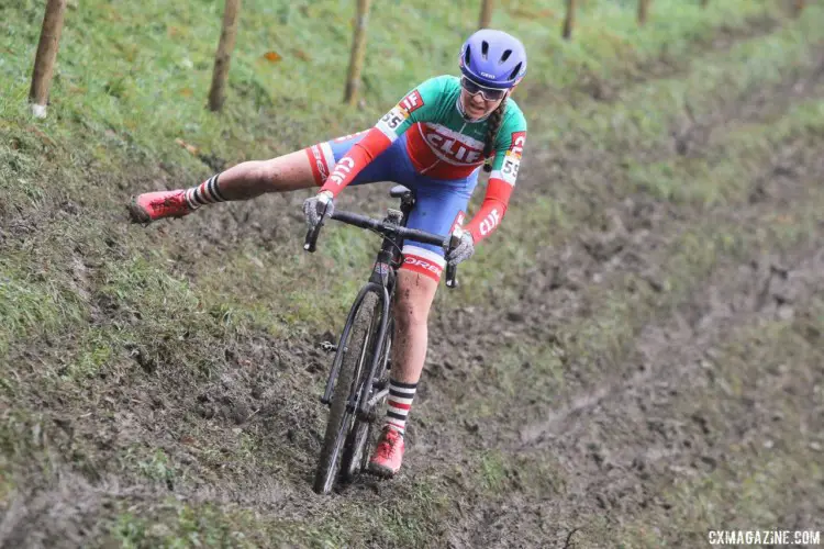 Eva Lechner seemingly defies gravity on the off-camber. 2017 World Cup Namur. © B. Hazen / Cyclocross Magazine