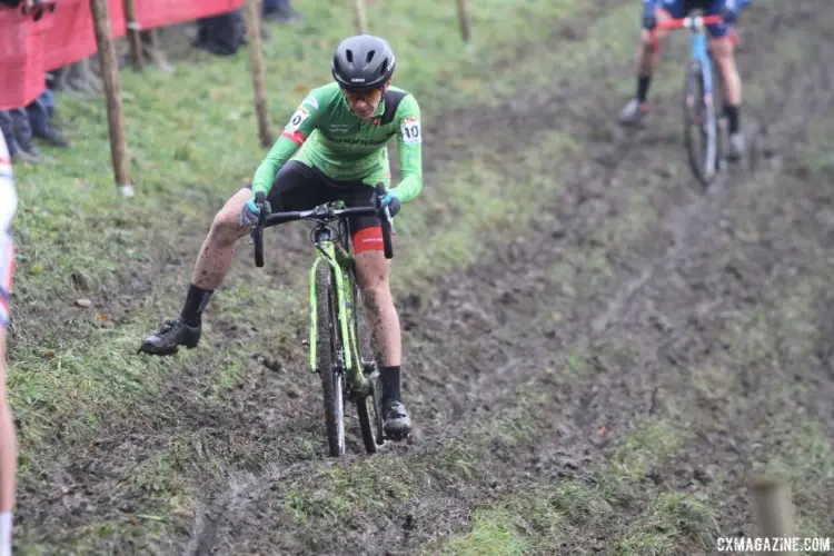 Kaitie Keough got off to a fast start with Lechner. 2017 World Cup Namur. © B. Hazen / Cyclocross Magazine