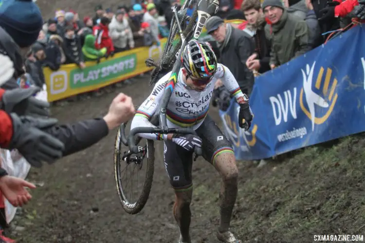 Wout van Aert had strong support from the Belgian fans. 2017 World Cup Namur. © B. Hazen / Cyclocross Magazine