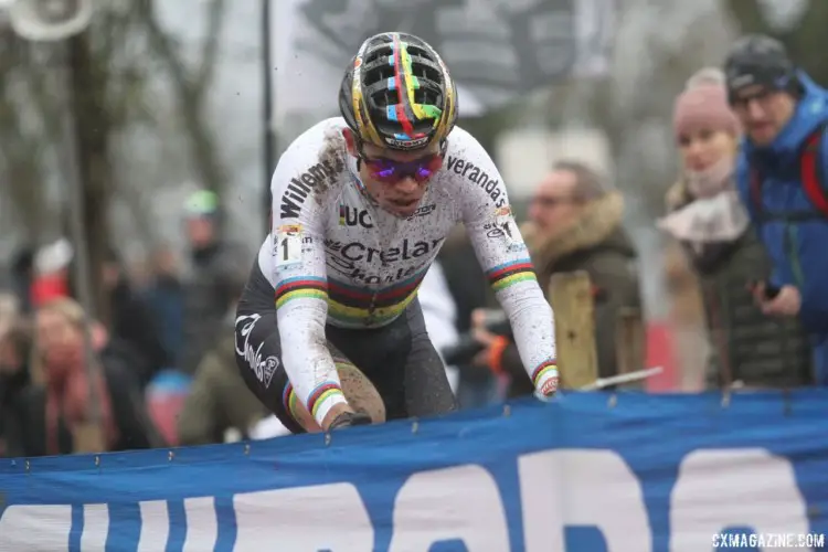 Wout van Aert won Sunday's race in dominating fashion. 2017 World Cup Namur. © B. Hazen / Cyclocross Magazine