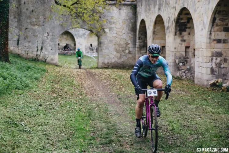 The course weaved through a 19th-century bastion. 2017 SSCXWCITA, Verona, Italy. © F. Bartoli Avveduti / Cyclocross Magazine