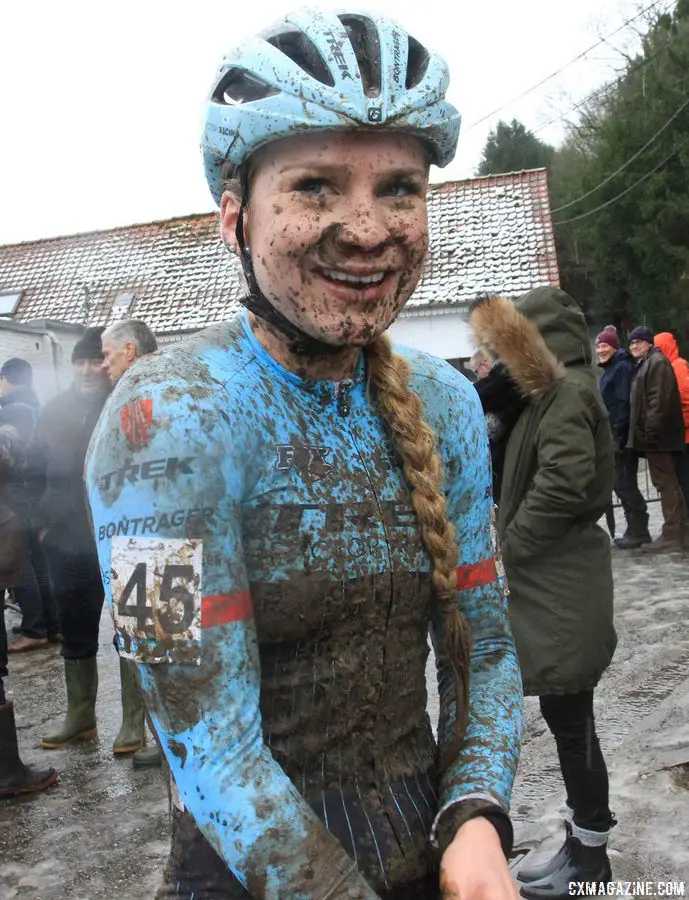 Evie Richards returned to cyclocross recently and took home a top ten both weekend days. 2017 Vlaamse Druivencross. © B. Hazen / Cyclocross Magazine