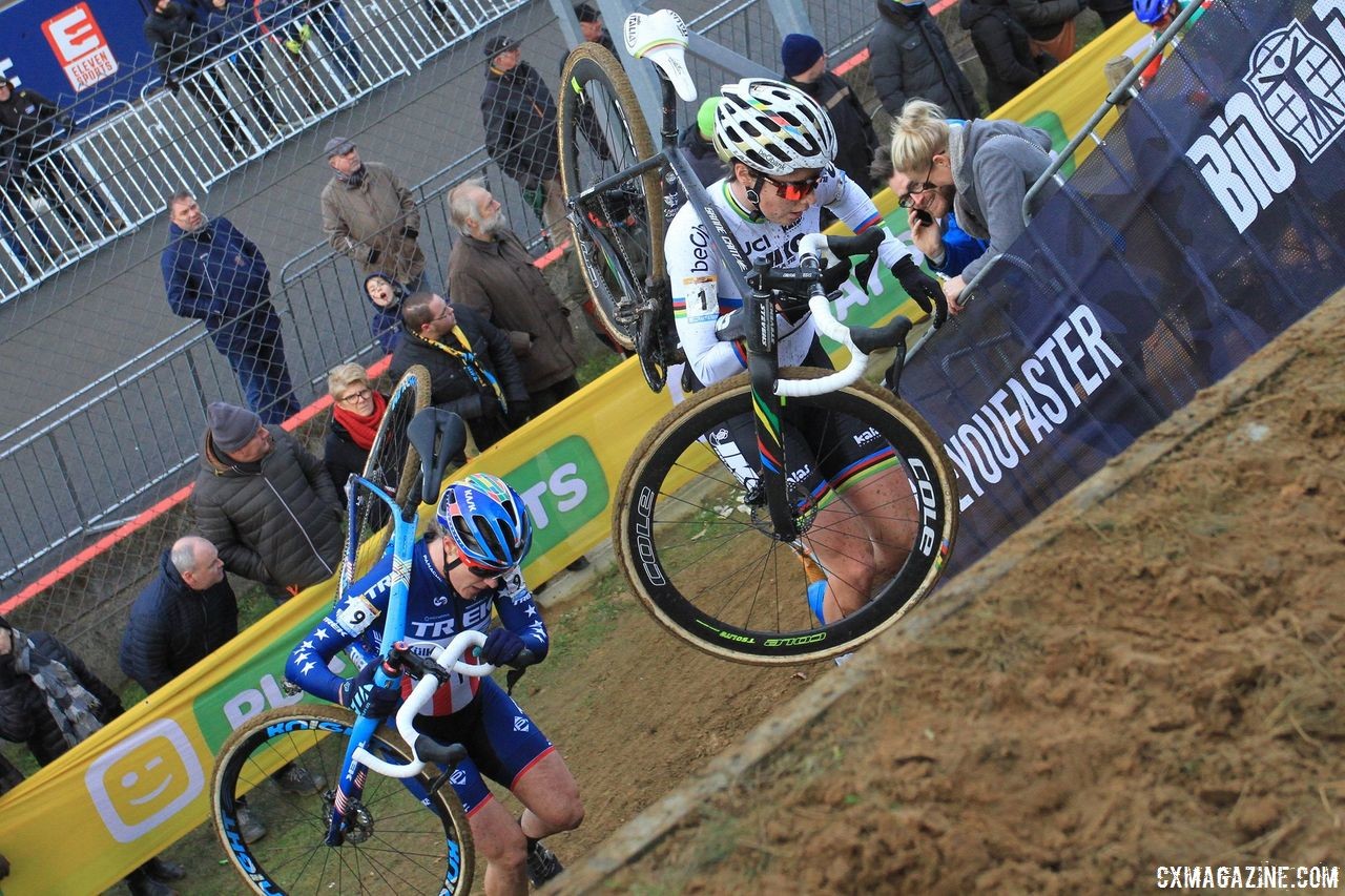 Sanne Cant and Katie Compton had a number of battles during the 2017/18 season. 2017 World Cup Zolder. © B. Hazen / Cyclocross Magazine