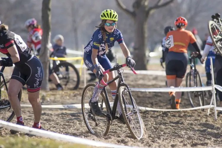 Malena Riefe of the Pony Shop Juniors shows off her sandblasting skills while she demonstrates her unarguably strong sock game. 2017 Chicago Cross Cup #11, Montrose Harbor Illinois State Championships. © 2017 Matthew Gilson