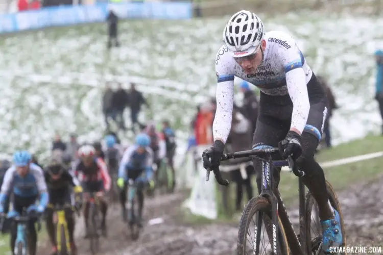 Mathieu van der Poel was looking to drop his competition and take home a nice payout. 2017 Vlaamse Druivencross. © B. Hazen / Cyclocross Magazine