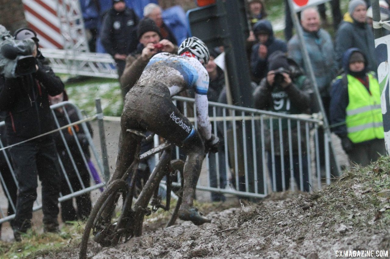 Van der Poel's 'cross handling in the mud paid off during his third-place ride at XCO Worlds. 2017 Vlaamse Druivencross. © B. Hazen / Cyclocross Magazine