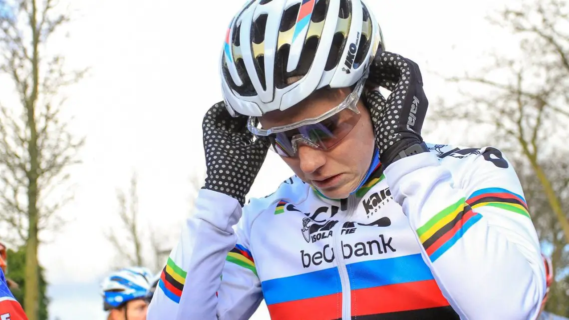 Sanne Cant focuses before her winning ride. 2017 Azencross Loenhout. © B. Hazen / Cyclocross Magazine