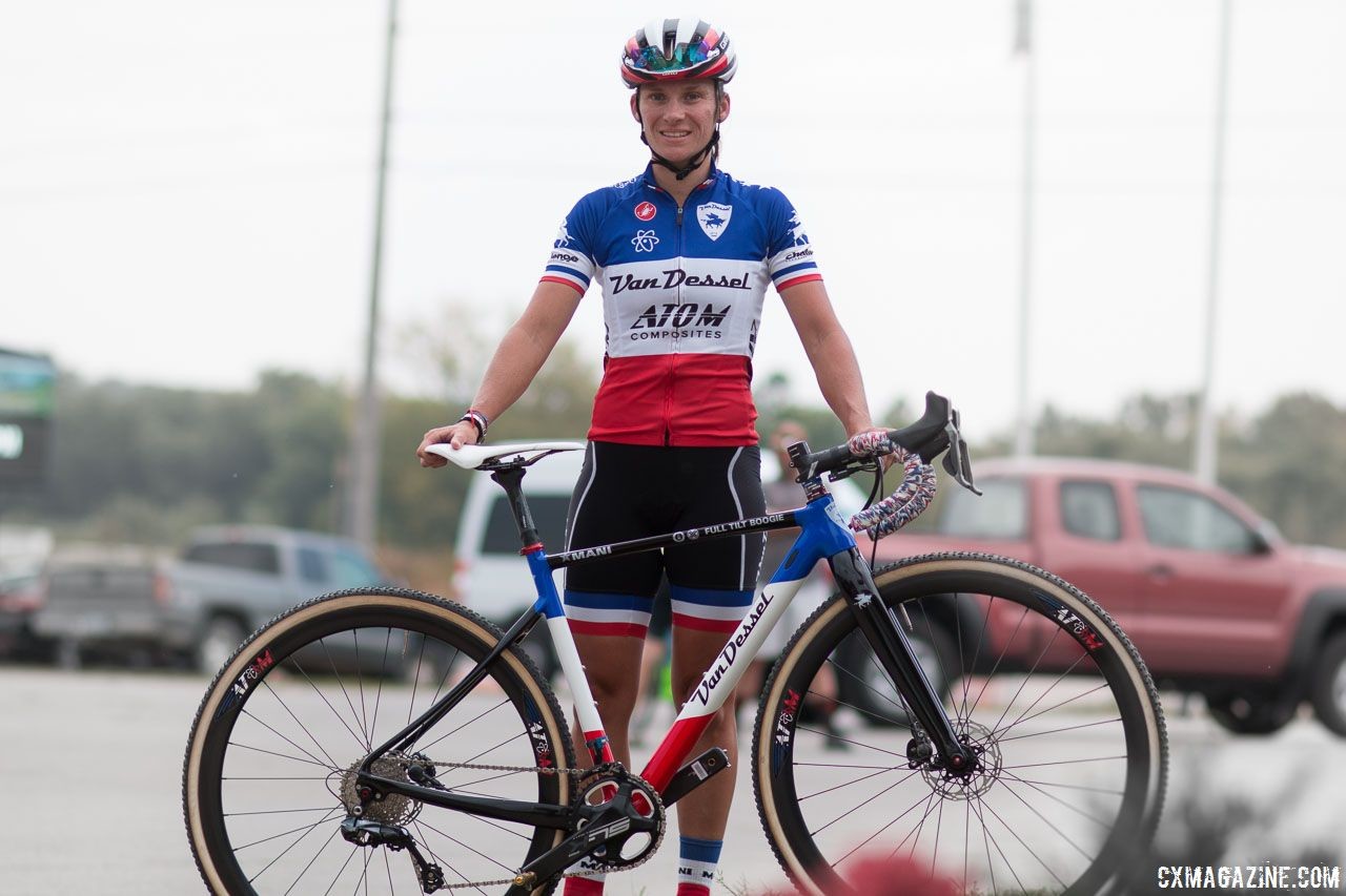 Van Dessel based Mani's custom paint on her French National Champion's Jersey. © A. Yee / Cyclocross Magazine