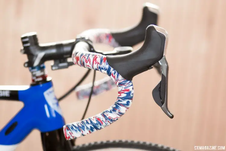 Mani uses Shimano ST-RS785 Di2 shifters. Red, white and blue Lizard Skinz tape continues the French color theme. Caroline Mani's Van Dessel Full Tilt Boogie cyclocross bike. © A. Yee / Cyclocross Magazine