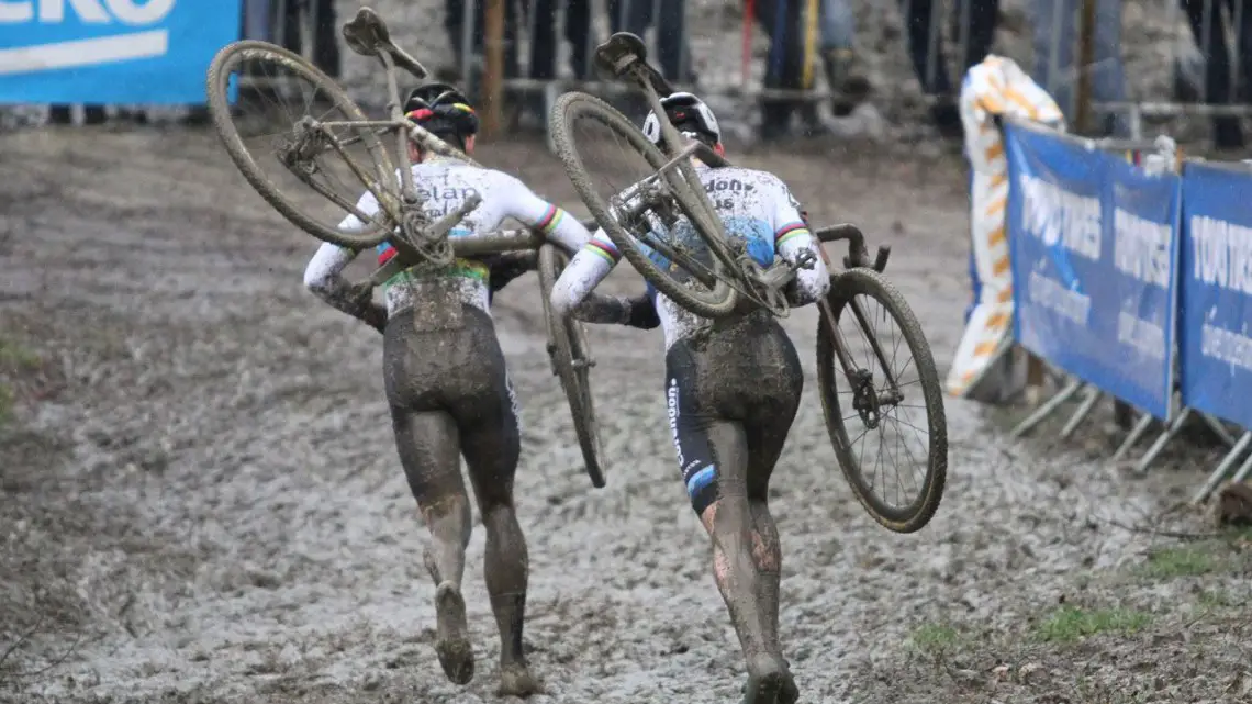 The two-man beautiful duel briefly returned at the 2018 GP Sven Nys Baal - Elite Men. © B. Hazen / Cyclocross Magazine