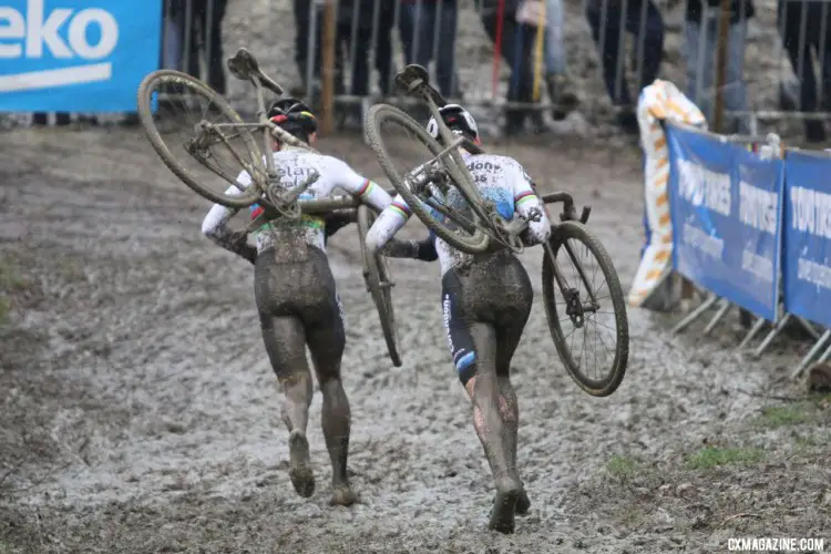 The two-man beautiful duel briefly returned at the 2018 GP Sven Nys Baal - Elite Men. © B. Hazen / Cyclocross Magazine