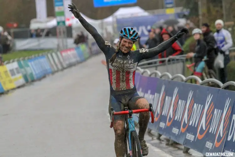 Compton continues her winning ways in 2018 at the GP Sven Nys Baal - Elite Women. © B. Hazen / Cyclocross Magazine
