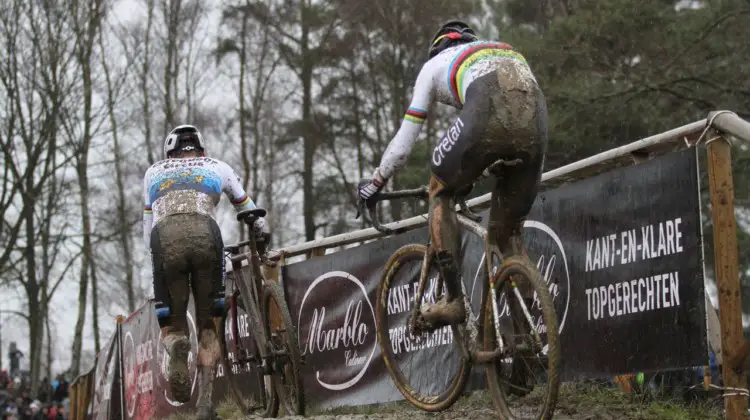 Mathieu van der Poel opted to run this section while Wout van Aert rode it. 2018 GP Sven Nys Baal. © B. Hazen / Cyclocross Magazine