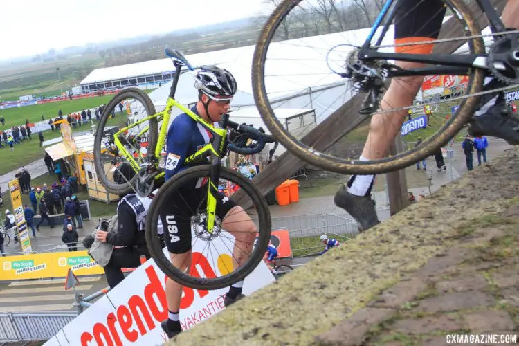 Maxx Chance heads up the run-up. 2018 Hoogerheide World Cup, U23 Men. © B. Hazen / Cyclocross Magazine