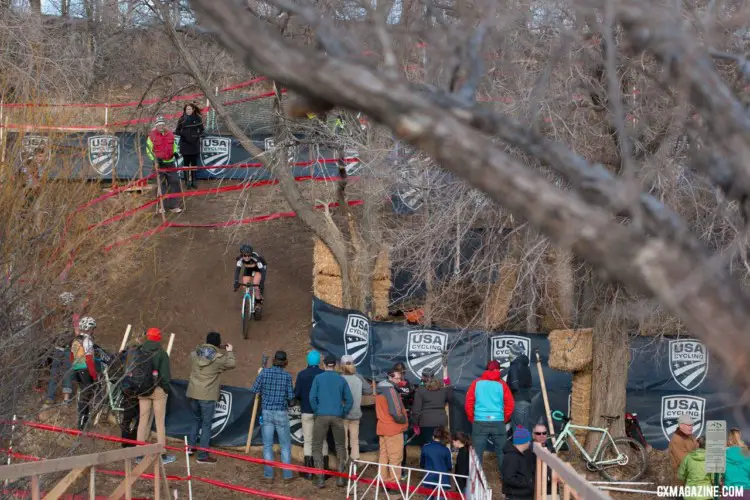 Hannah Arensman felt at home on the technical descent. Collegiate Varsity Women. 2018 Cyclocross National Championships. © A. Yee / Cyclocross Magazine