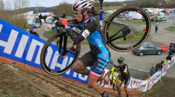 Caroline Mani was sporting her new Van Dessel / Atom Composites kit. 2018 Telenet UCI World Cup Nommay. © B. Hazen / Cyclocross Magazine