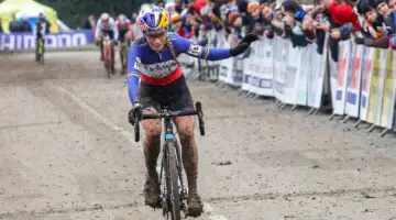 Ferrand Prevot looks ready for Worlds with a bronze medal today. Nommay UCI Cyclocross World Cup - Elite Women. © B. Hazen / Cyclocross Magazine