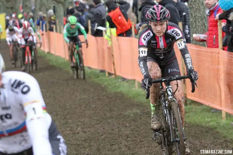 Elle Anderson focuses on following the World Champion's wheel. 2018 Telenet UCI World Cup Nommay. © B. Hazen / Cyclocross Magazine