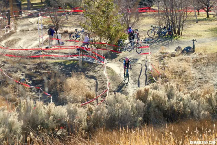 It was a dry and dusty afternoon in Reno. Masters Women 40-44. 2018 Cyclocross National Championships. © D. Mable/ Cyclocross Magazine