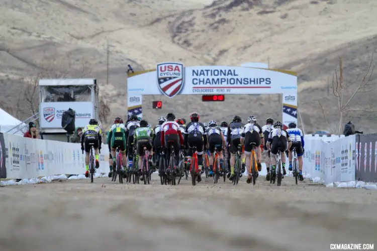 The Collegiate Club men kicked off the week's championship racing. Collegiate Club Men. 2018 Cyclocross National Championships. © D. Mable / Cyclocross Magazine