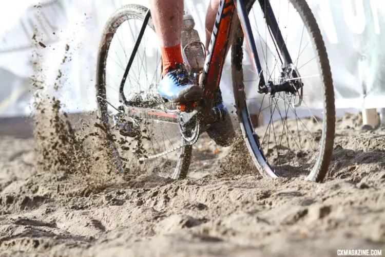 Junior Men plow through the freshly-raked sand. 2018 Cyclocross National Championships. © D. Mable/ Cyclocross Magazine