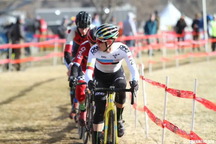 Gomez Villafane looks for help into the wind. Junior Men. 2018 Cyclocross National Championships. © D. Mable/ Cyclocross Magazine