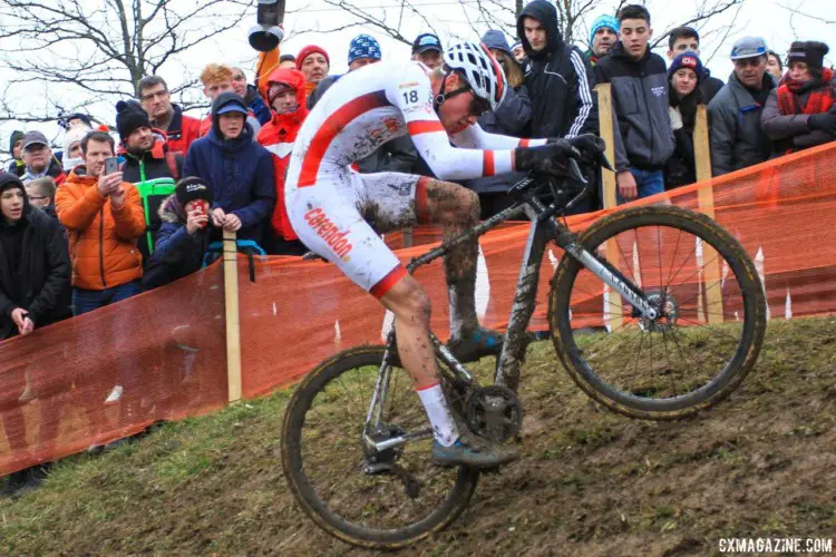 Mathieu van der Poel was riding features others could not. 2018 Telenet UCI World Cup Nommay. © B. Hazen / Cyclocross Magazine