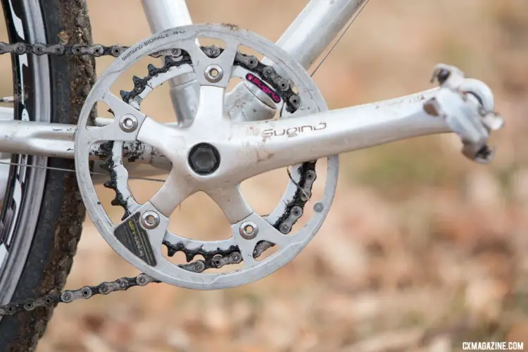 Biopace were standard equipment on late 80s bikes but fell out of favor. With a bit of machining, they make great chainrguards to keep the chain on the 34t chainring. Pete Dahlstrand’s Masters 80-84 winning 1986 Alan cyclocross bike. 2018 Cyclocross National Championships. © A. Yee / Cyclocross Magazine