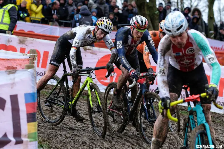 Things got a little physical between Stephen Hyde and Marcel Meisen. Elite Men. 2018 UCI World Championships, Valkenburg-Limburg. © Gavin Gould / Cyclocross Magazine