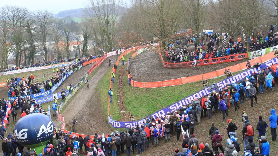 The course at Valkenburg featured a number of challenging muddy off-cambers. Elite Women. 2018 UCI Cyclocross World Championships, Valkenburg-Limburg, The Netherlands. © Bart Hazen / Cyclocross Magazine