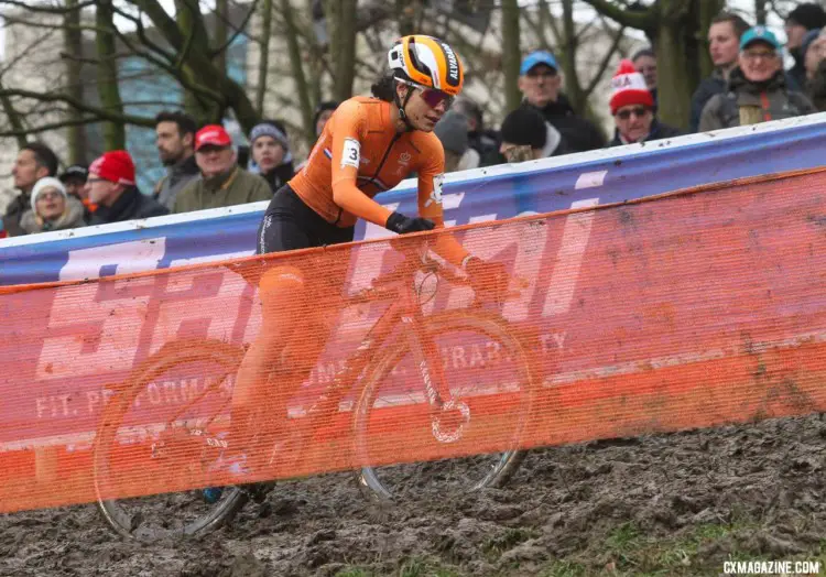 Ceylin Del Carmen Alvarado started fast and then finished fast to take second. U23 Women. 2018 UCI Cyclocross World Championships, Valkenburg-Limburg, The Netherlands. © Bart Hazen / Cyclocross Magazine