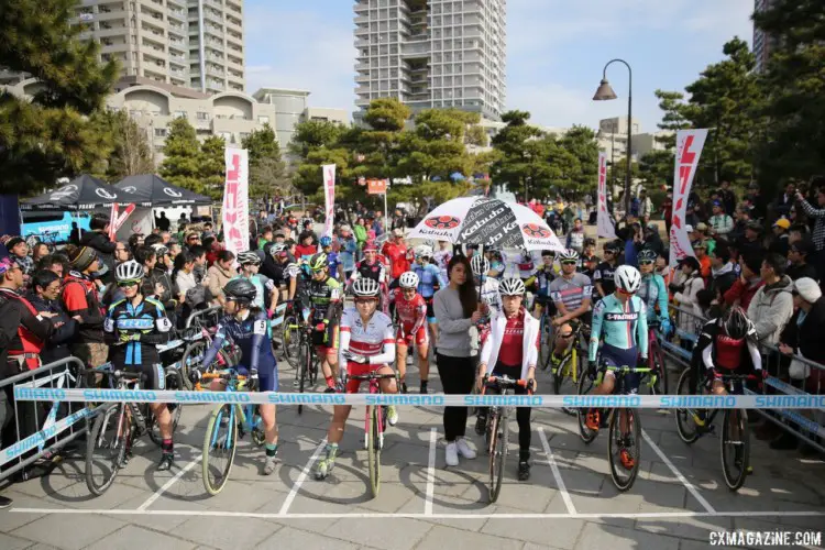 The Elite Women wait for the start of their race. 2018 Tokyo Cyclocross. © So Isobe / Cyclocross Magazine