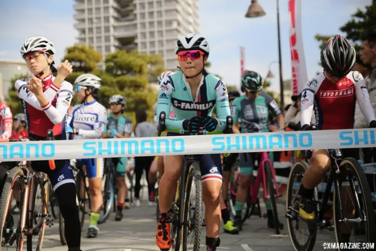 Women's Elite winner Sakaguchi Seika gets ready to race. 2018 Cyclocross Tokyo. © So Isobe / Cyclocross Magazine