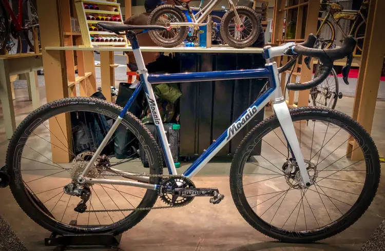 Mosaic builds steel and titanium cyclocross bikes like this one in Boulder, Co. Meredith Miller won the singlespeed title at the 2018 Nationals in Reno on a Mosaic. It also offers road and gravel bikes. 2018 North American Handmade Bike Show. © Mike Taylor / Cyclocross Magazine