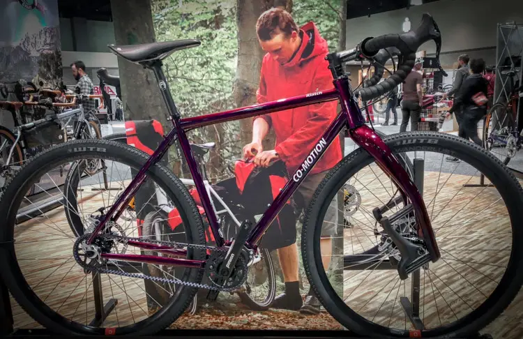 Just because Co-Motion bills the Klatch as a cross bike doesn't mean it can't be used in more extreme ways. 2018 North American Handmade Bike Show. © Mike Taylor / Cyclocross Magazine