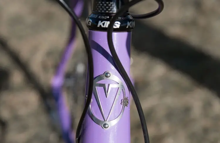 Ventana equipped the externally tapered head tube with a proper bolt on head badge. Crockell equipped the bike with a Chris King headset. Hope Crockell's Junior 13-14 Ventana El Martillo CX, 2018 Cyclocross National Championships. © C. Lee / Cyclocross Magazine