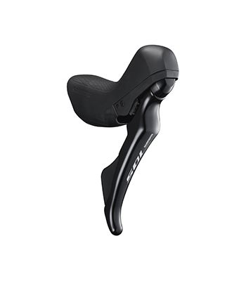 The dual control mechanical shift/brake levers have been given an ergonomic makeover. 2018-2019 Shimano 105 R7000 Groupset. photo: Shimano
