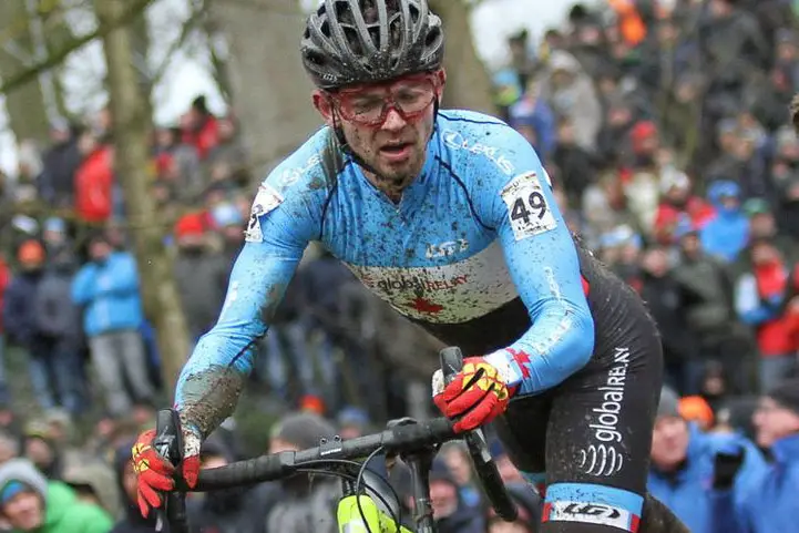 Michael van den Ham gets ready for one of the many sections of running. Elite Men. 2018 UCI Cyclocross World Championships, Valkenburg-Limburg, The Netherlands. © Bart Hazen / Cyclocross Magazine