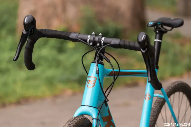 The headtube puts the handlebar up higher than on some other bikes. 2018 Kona Major Jake cyclocross bike. © C. Lee / Cyclocross Magazine