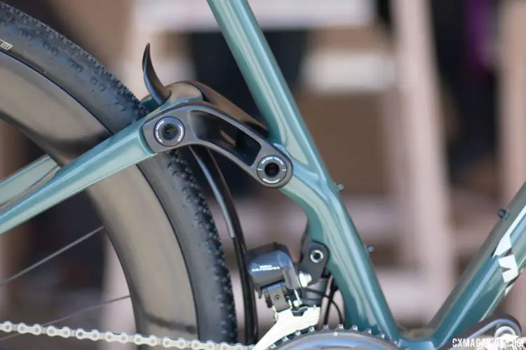 Front suspension on a gravel bike is not new, but rear squish is. Niner Magic Carpet Ride Full Suspension Gravel Bike Prototype. 2018 Sea Otter Classic. © Cyclocross Magazine