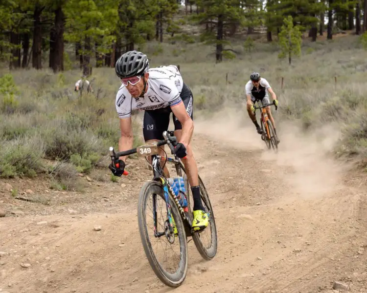 Third-place finisher Victor Sheldon rips down one of the dirt descents. 2018 Sagan Dirt Fondo. © Craig Huffman