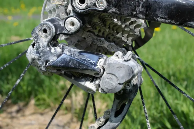 The Ultegra RX derailleur has a switch to toggle the clutch on and off. 2018 Almanzo 100 Gravel Race. © Cyclocross Magazine