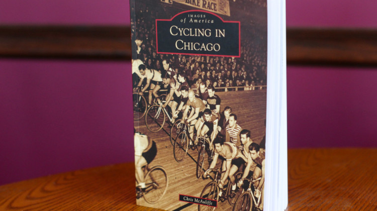 Cycling in Chicago by Chris McAuliffe